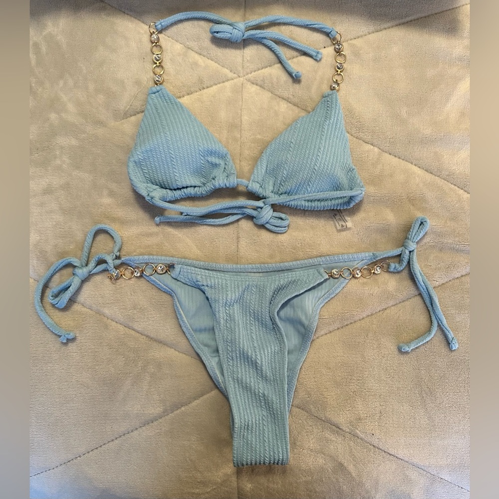 Never warn! Blue bikini with chain rhinestones!